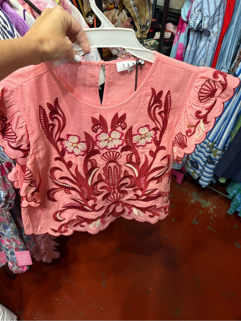 NWT, THML Coral Pink with Burgundy Embroidered Top with Scalloped Sleeves, L